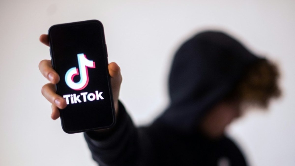 ‘Social Studies’, uma visão íntima da vida digital da Geração Z