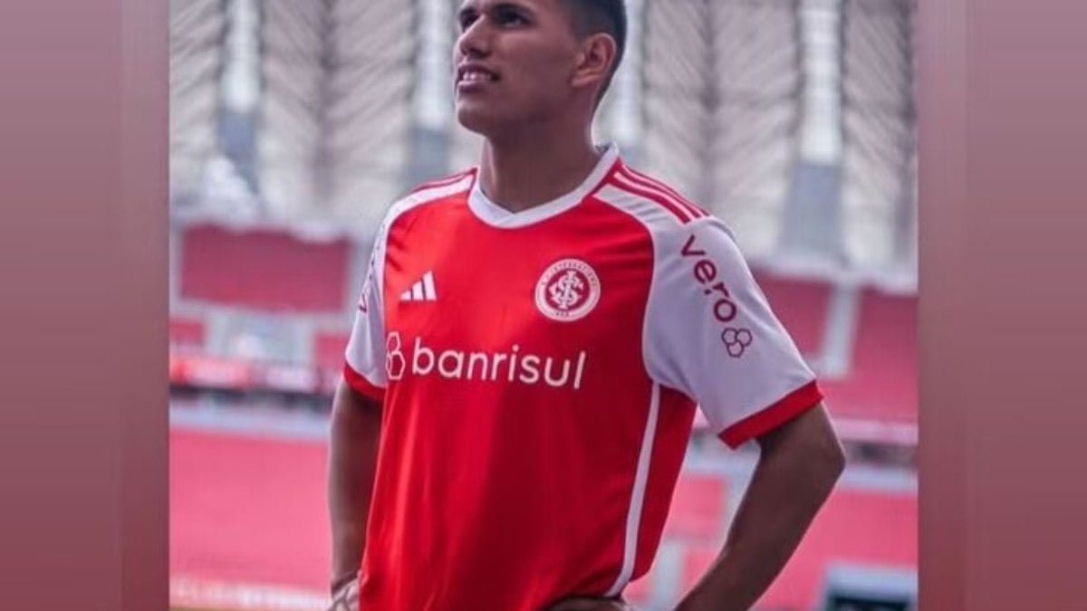 Com a chegada de Aguirre, Inter remonta parceria de laterais no Lanús
