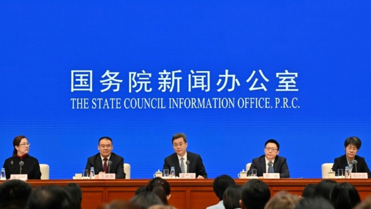 China contrairá dívidas enormes para estimular a sua economia