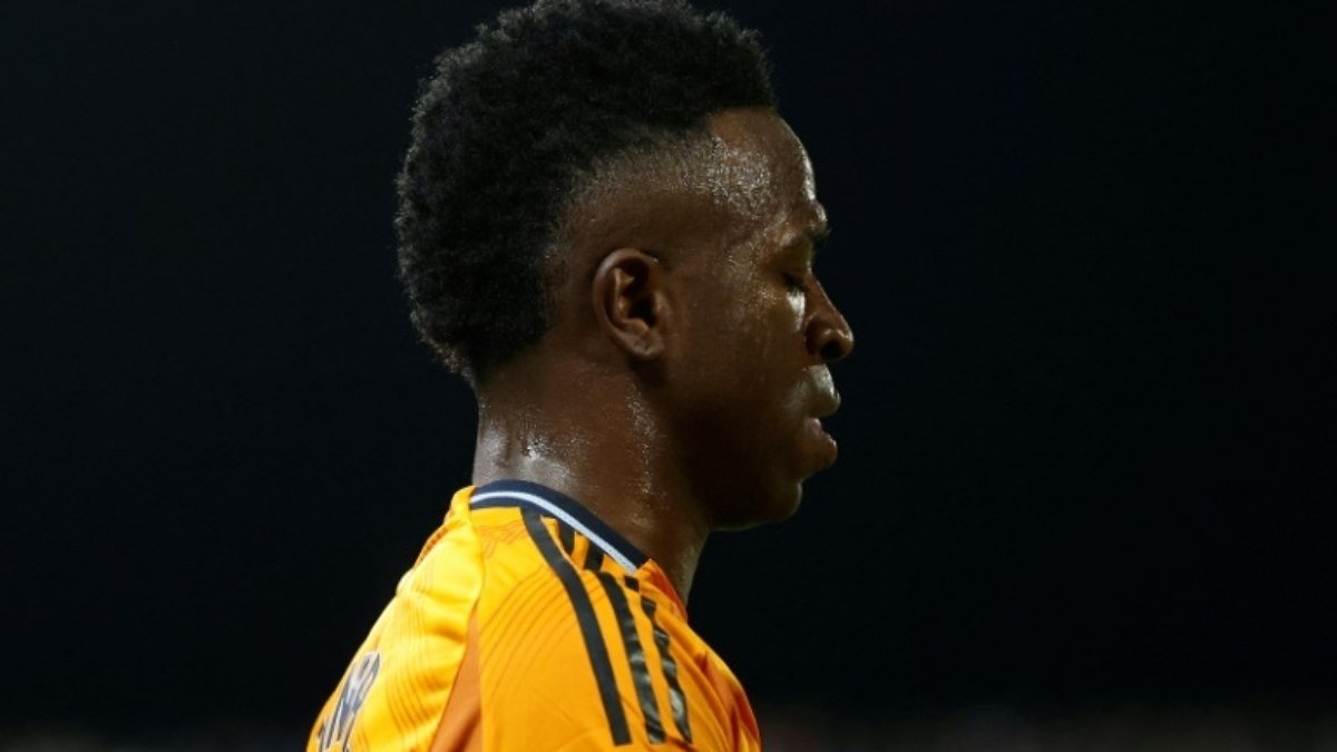 Vini Jr. sofre lesão e perderá duelo da Champions contra Liverpool