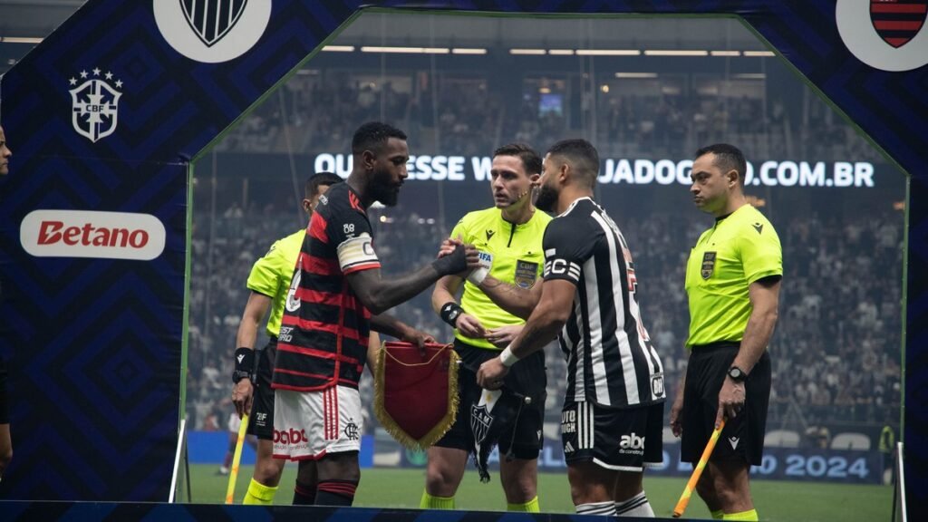 relembre as campanhas de Flamengo e Atlético-MG na competição