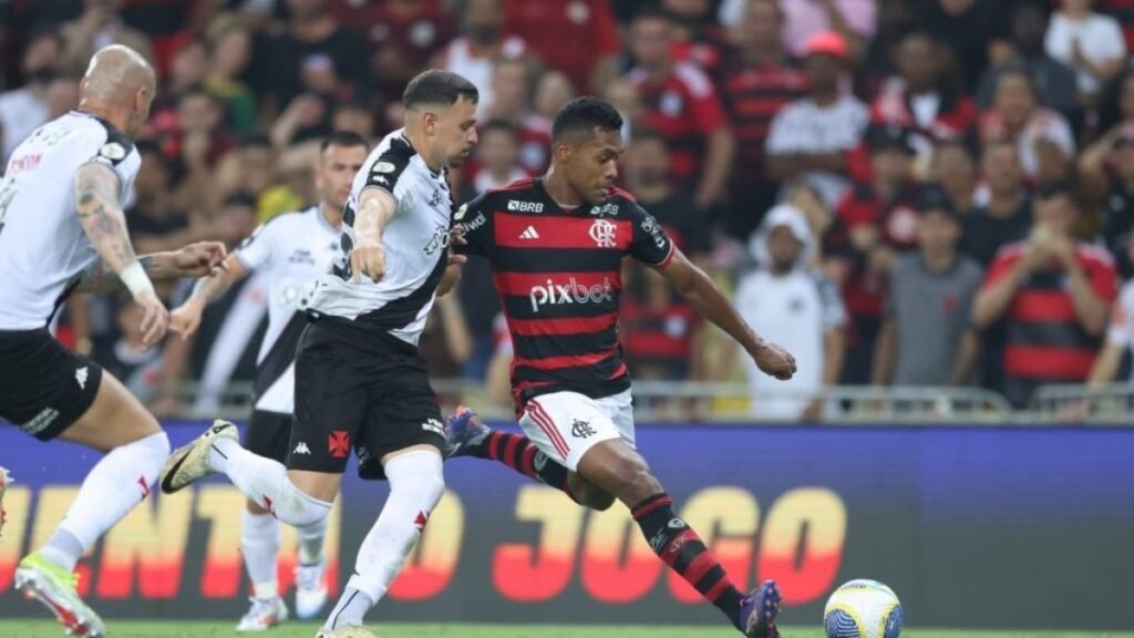 Flamengo deixa vitória escapar e Philippe Coutinho marca no fim pela primeira vez após seu retorno