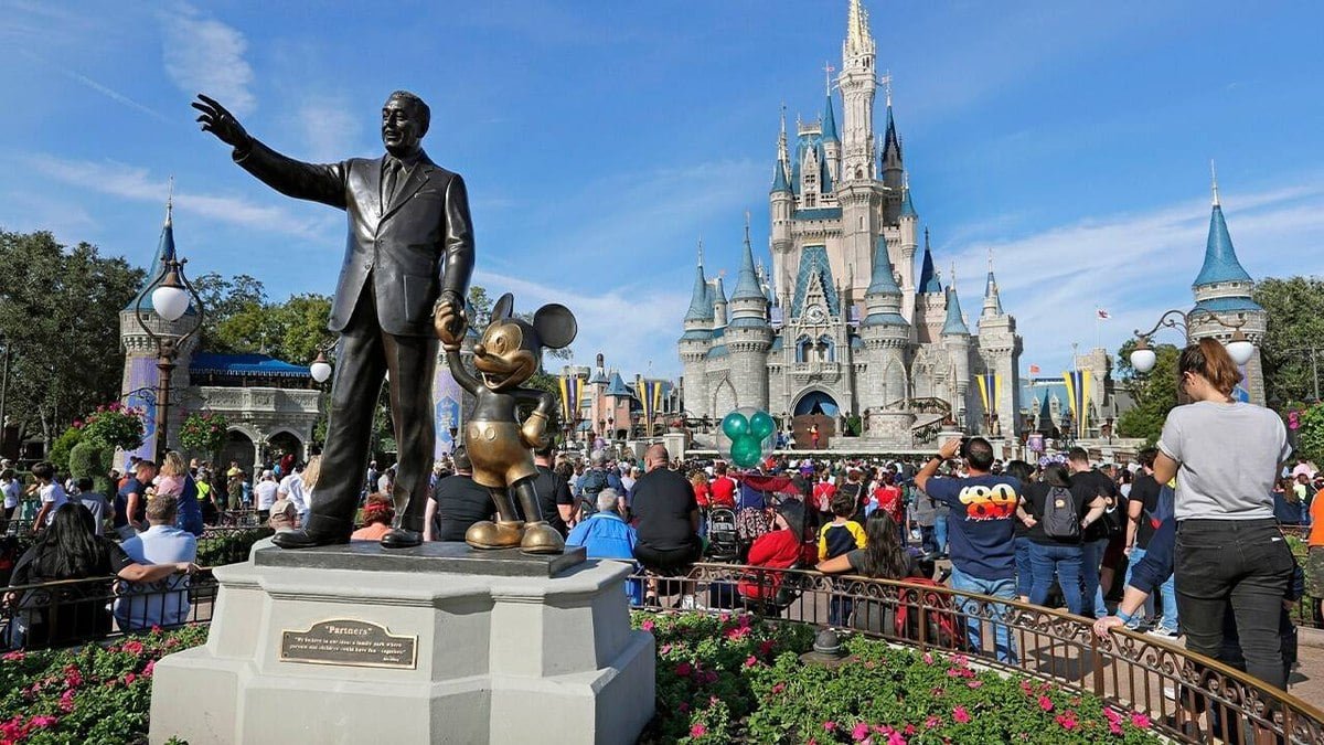 Hacker vaza dados da Disney e revela segredos sobre parques e streaming