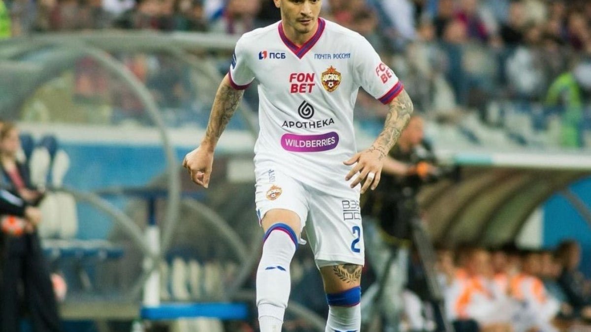 Botafogo negocia com CSKA a contratação do lateral-direito Khellven