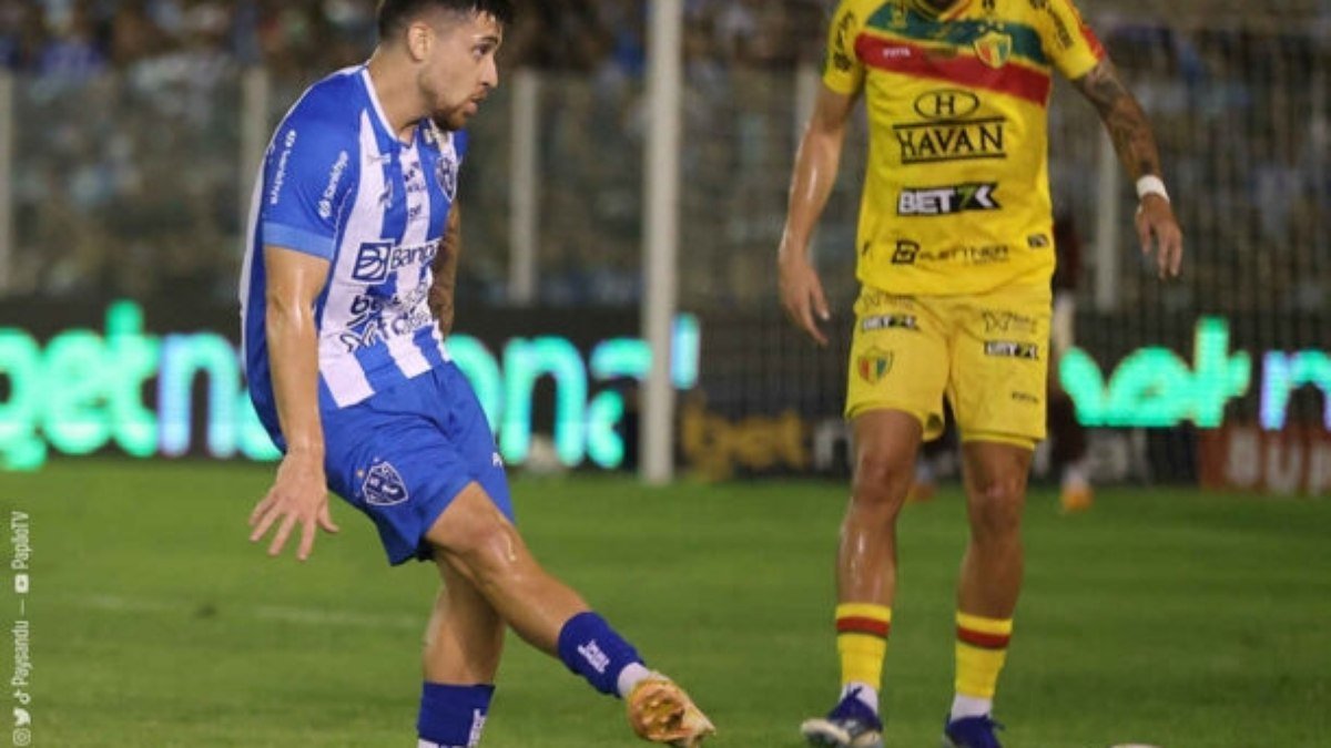 Com gol de Esli, Paysandu rebaixa Brusque e assegura permanência na Série B Com gol de Esli, Paysandu rebaixa Brusque e assegura permanência na Série B