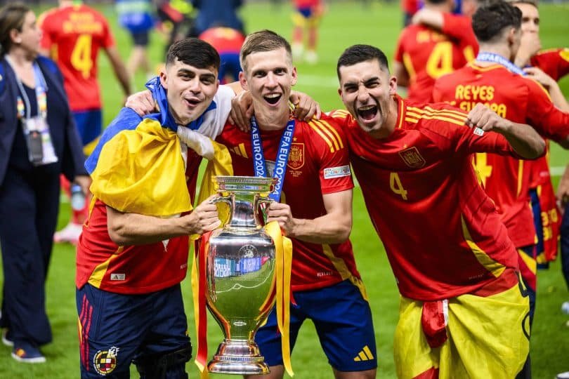 Barcelona aumenta proposta por craque e se aproxima de primeiro grande negócio na janela