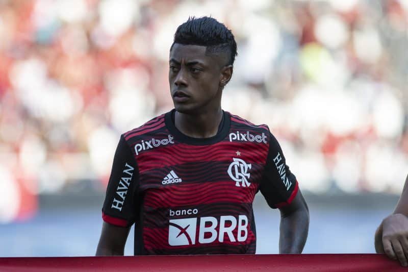 o que lei prevê sobre possível punição a atacante do Flamengo?