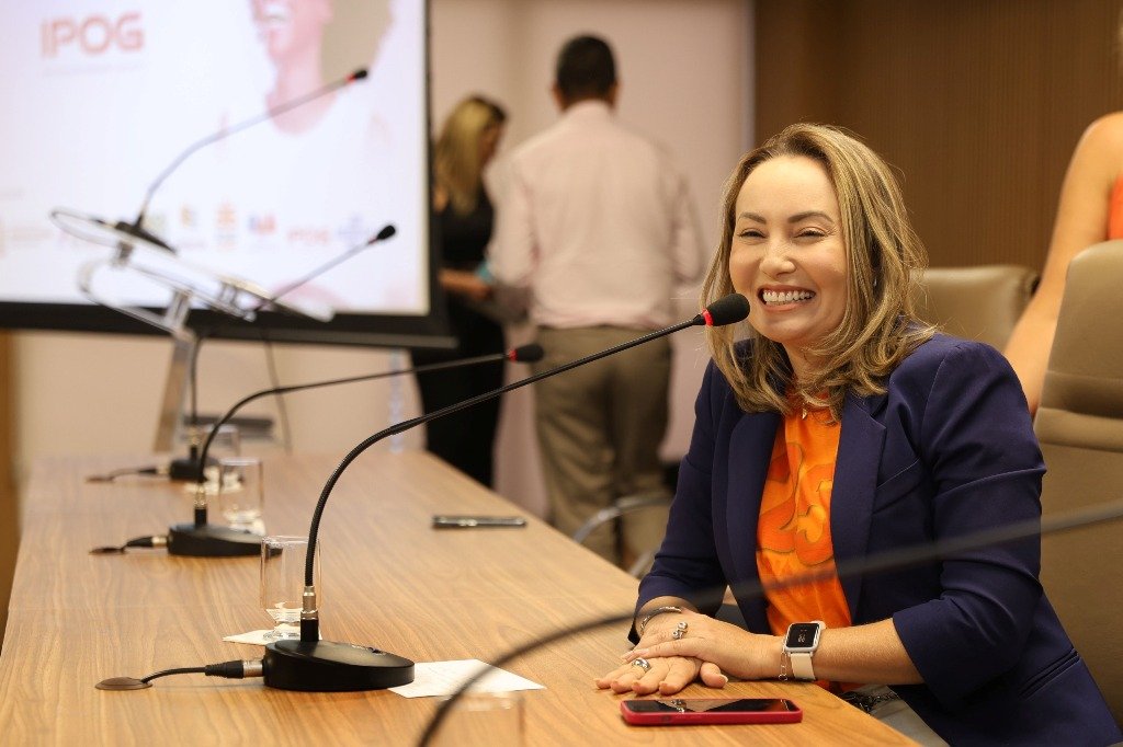 Camila Rosa e Tales de Castro criam lei para mulheres violentadas