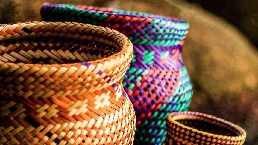 Empreendedora aposta em arte indígena para gera renda a povos originários Empreendedora aposta em arte indígena para gera renda a povos originários