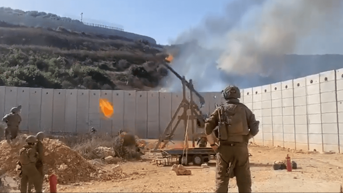 Israel diz que a situação na fronteira com o Líbano “não é sustentável“