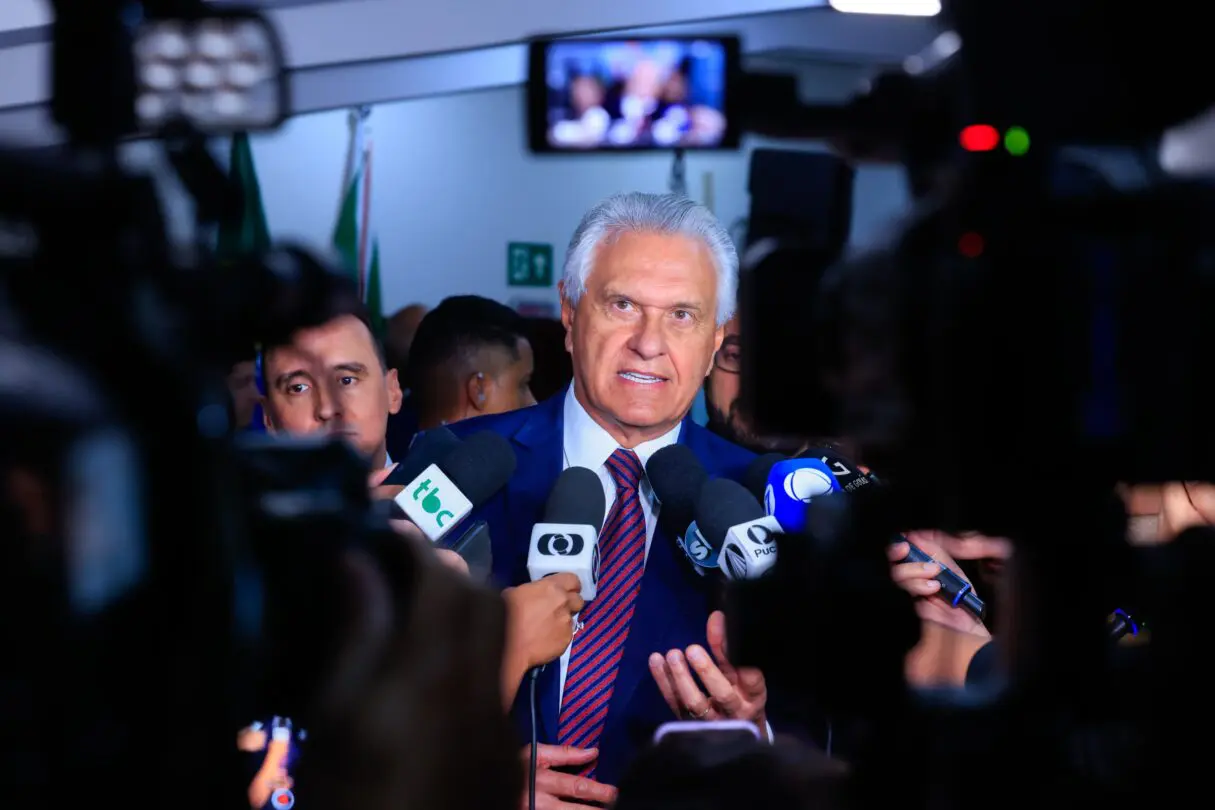 Caiado nega uso de palácio para campanha de Mabel