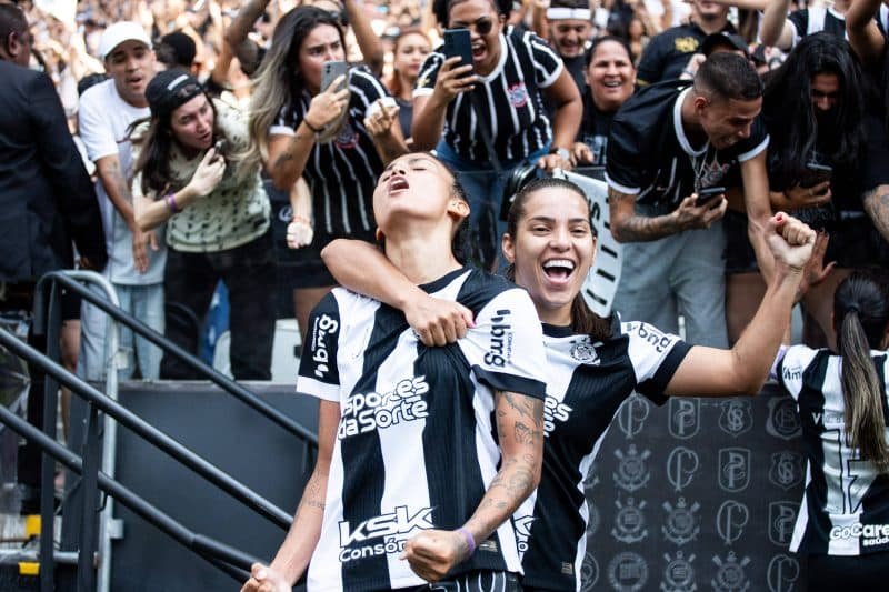 Em dia de recorde de público, Corinthians por que é tão hegemônico no Brasileirão feminino