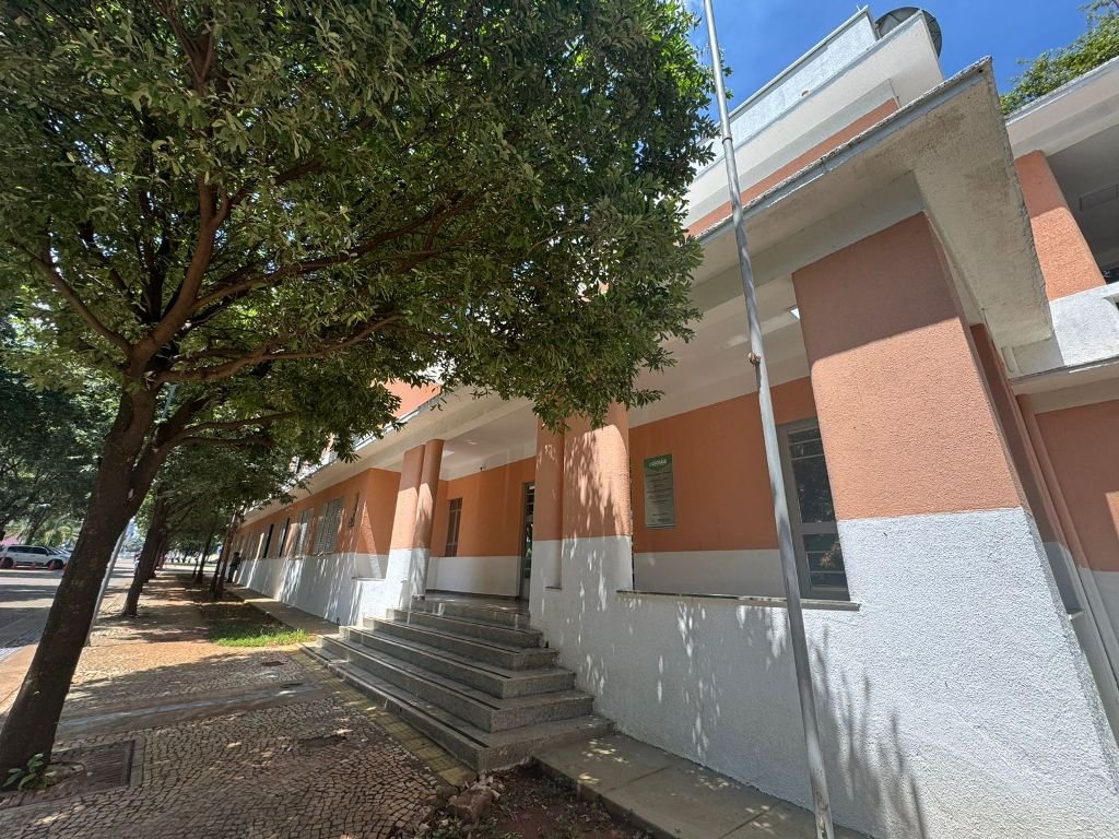 Secretaria da Retomada abre 17 vagas temporárias com salários de até R$ 9 mil