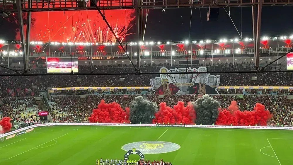 Torcida do Flamengo provoca Atlético-MG após título: “Campeão no galinheiro“