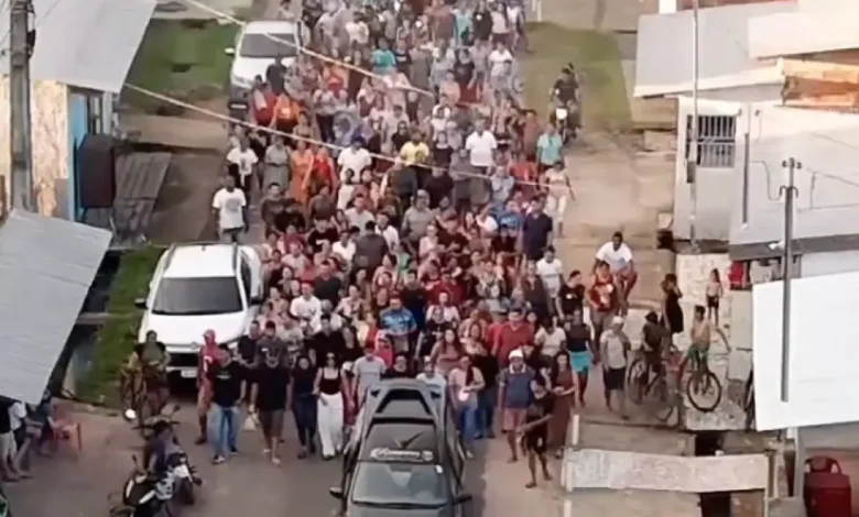 Comoção marca despedida do cabo Paulo Denis, vítima de acidente em Cruzeiro do Sul | ac24horas Comoção marca despedida do cabo Paulo Denis, vítima de acidente em Cruzeiro do Sul | ac24horas