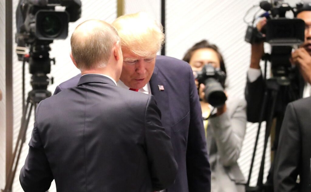 Trump diz que planeja marcar reunião com Putin para discutir guerra