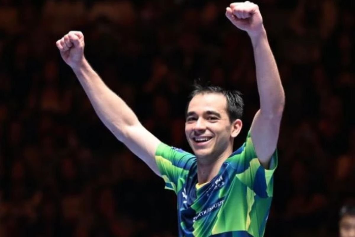 Hugo Calderano é campeão da Copa do Mundo de Tênis de Mesa