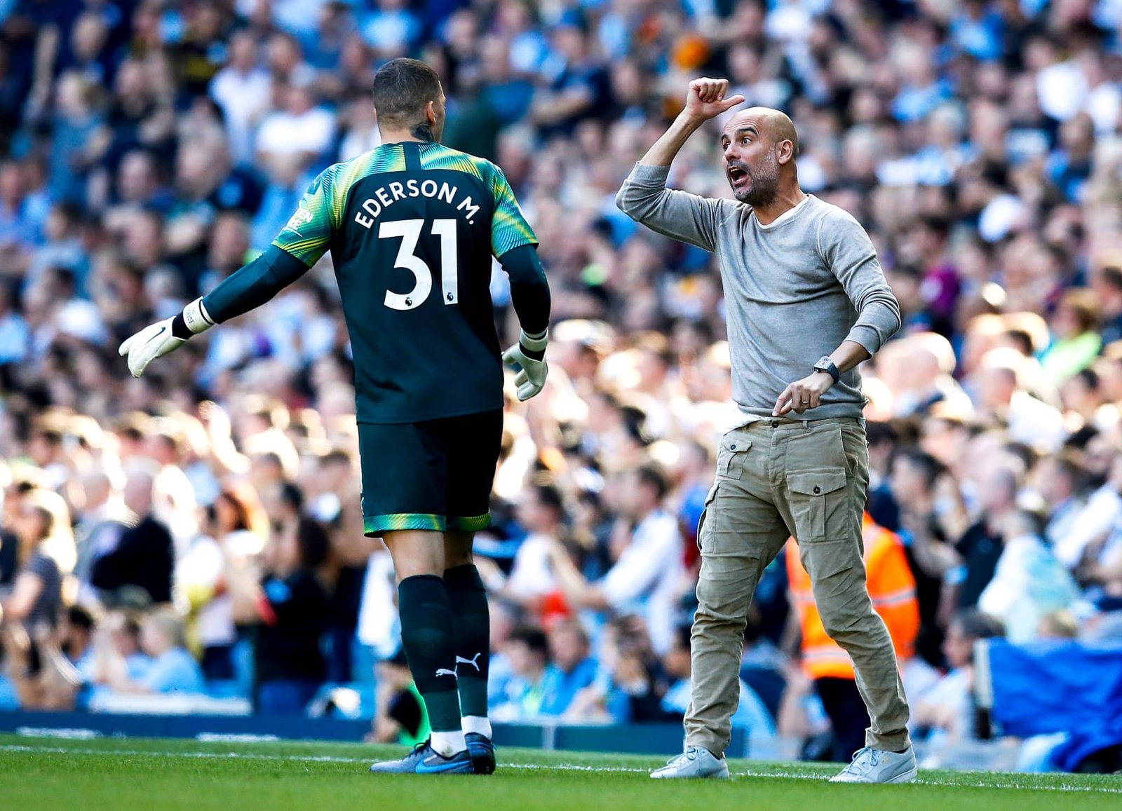Guardiola dá ultimato para Ederson diante indefinição sobre saída do Manchester City