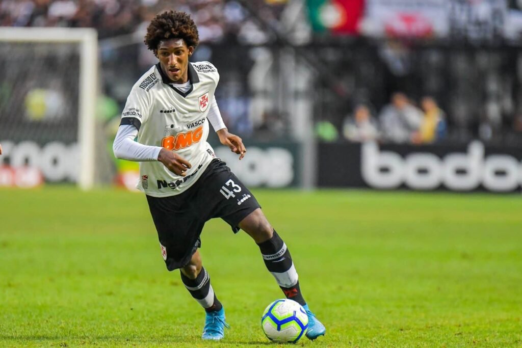 Entenda como Corinthians fez Grupo City mudar de ideia e avançou por Talles Magno