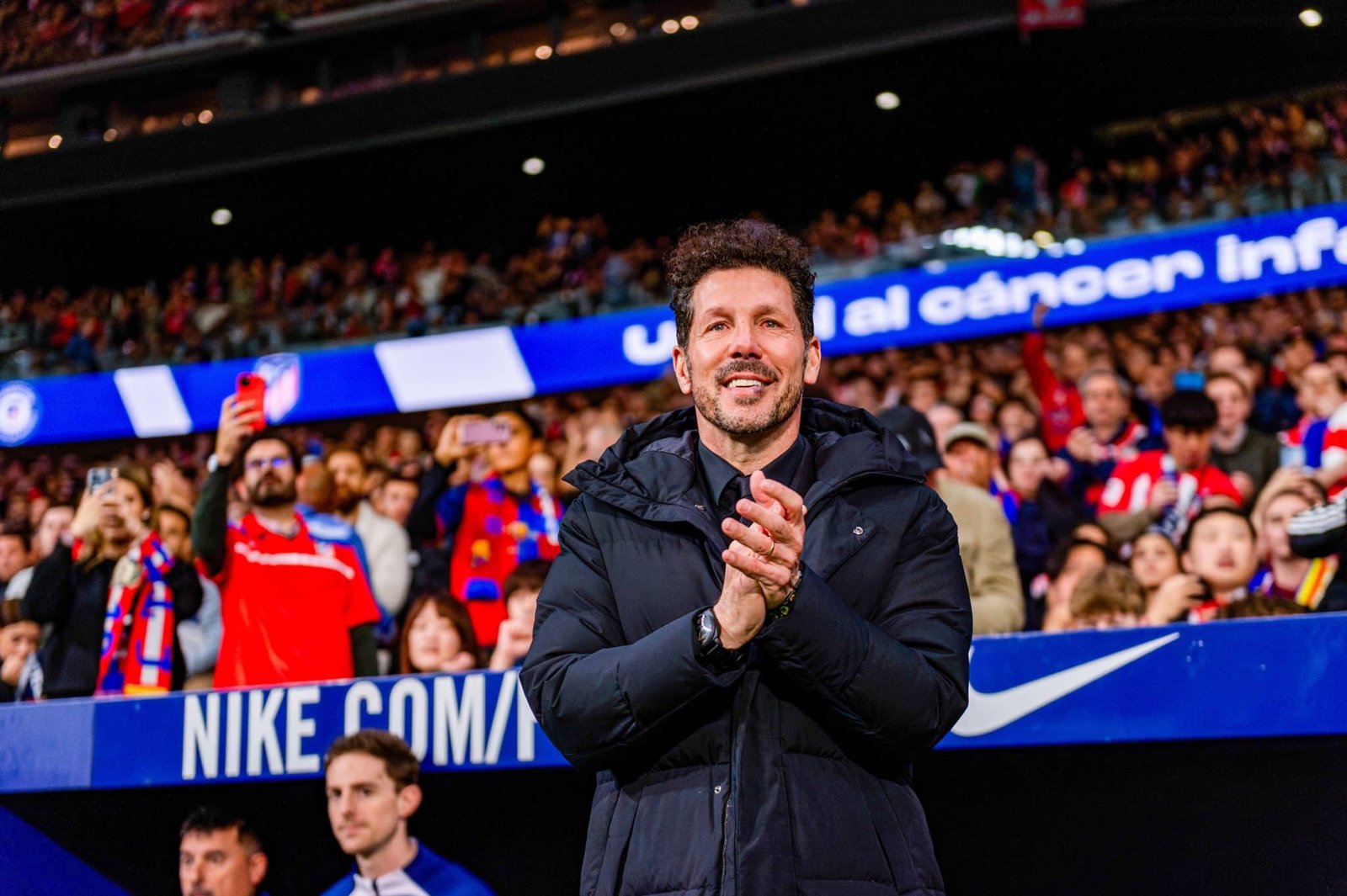 Atlético de Madrid abre os cofres, negocia com Julian Alvarez e outros jogadores em pacotão quase bilionário