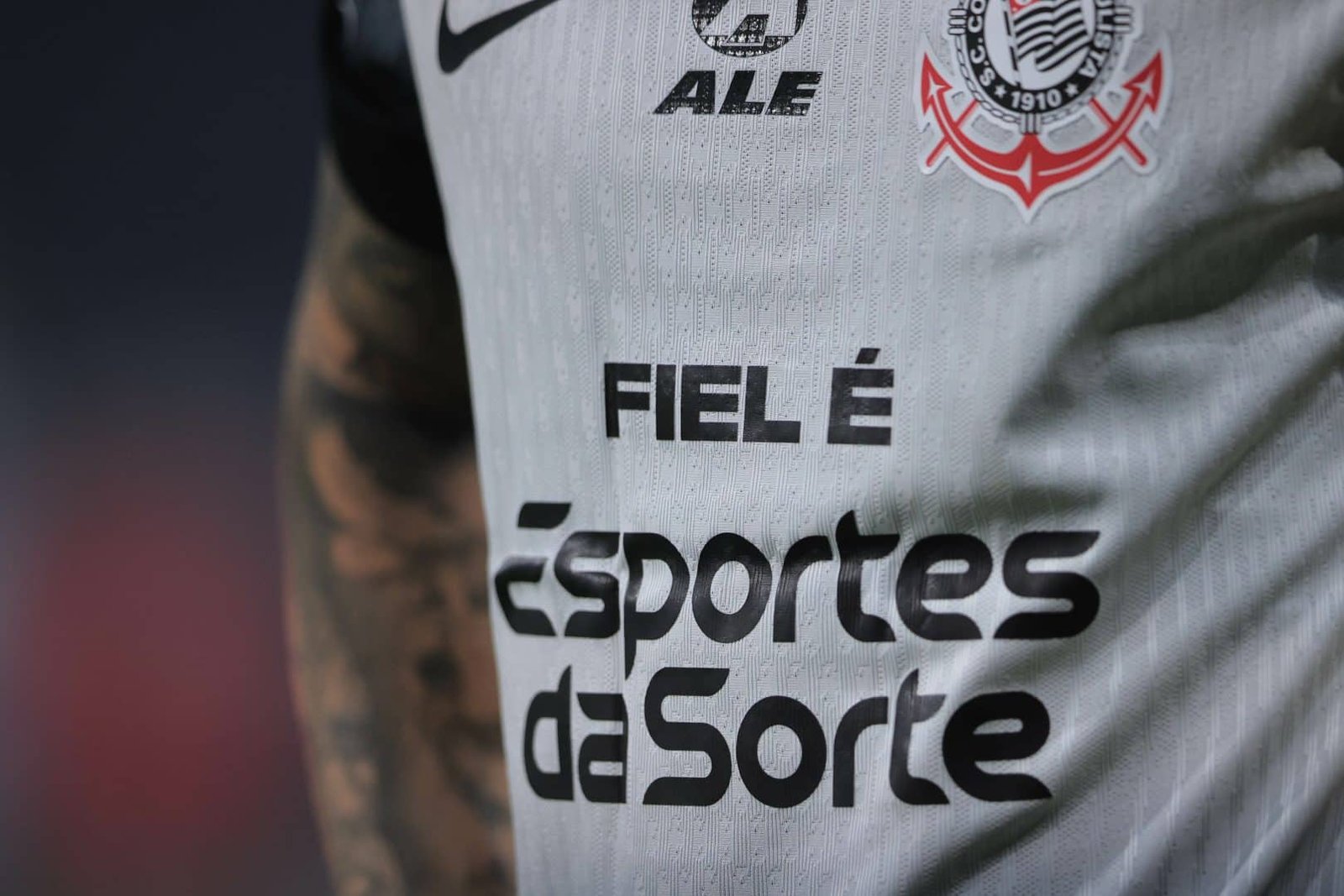 Corinthians e outros clubes vão ou não perder patrocínio?