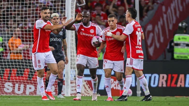 Roger enaltece atuação do Inter no que entende ter sido o ‘melhor jogo do ano’ no Brasil