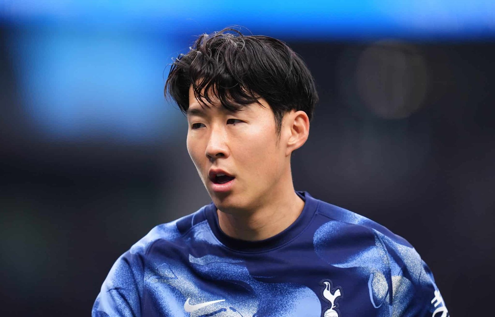 Por que estrela do Tottenham pode jogar antes de cumprir gancho por xenofobia contra Son