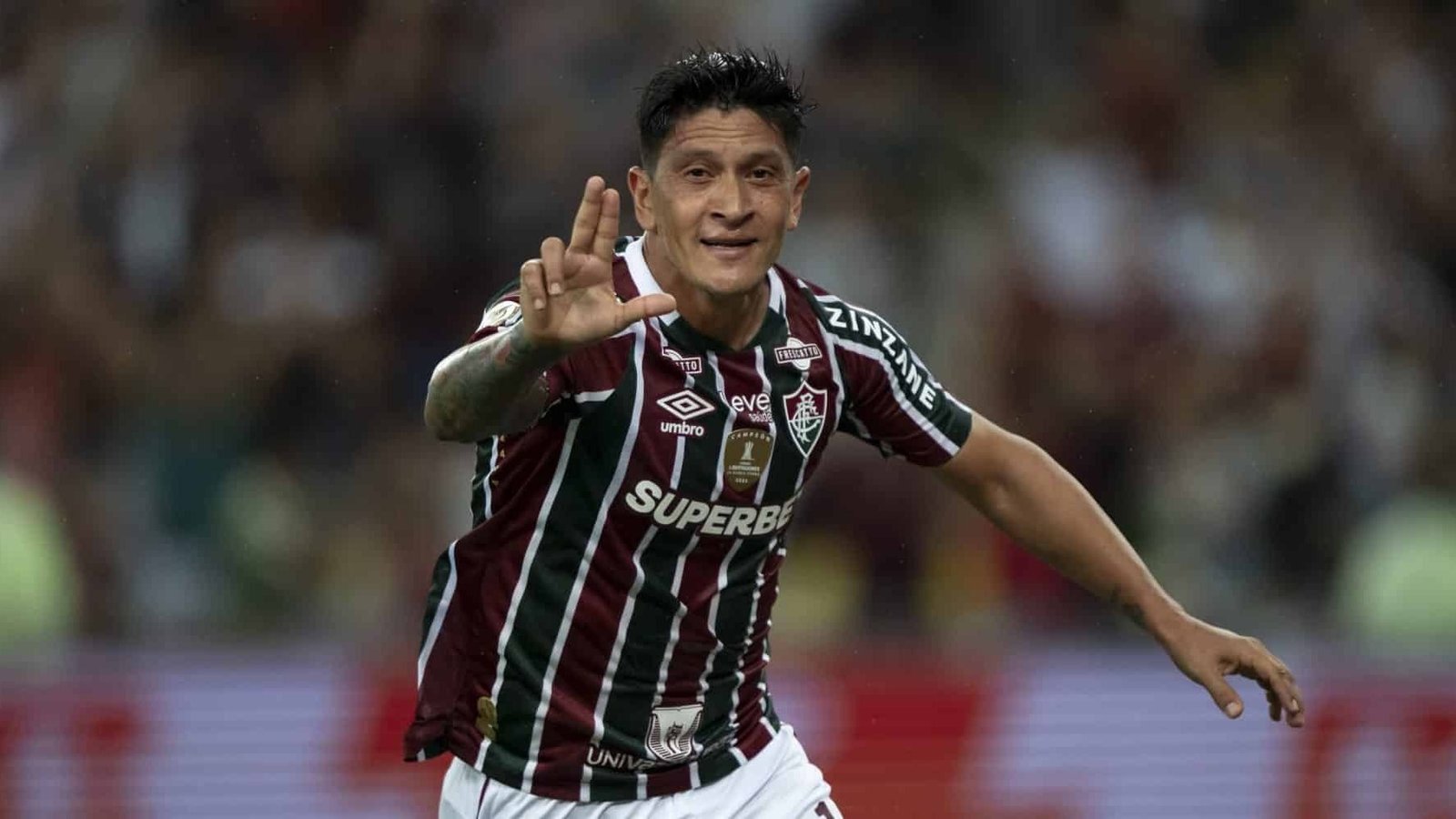 Cano reencarna versão 2023 e salva Fluminense em empate sofrido contra o Fortaleza