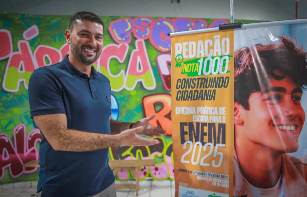 Nicolau entrega 100 certificados do projeto Redação Nota Mil | ac24horas