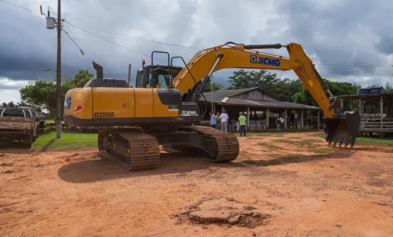 Capixaba recebe nova máquina adquirida com emenda destinada pelo Alan Rick | ac24horas Capixaba recebe nova máquina adquirida com emenda destinada pelo Alan Rick | ac24horas