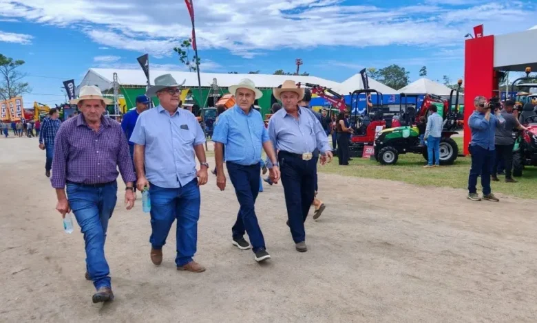 Bocalom visita feira em Rondônia e fala em modernizar produção rural | ac24horas