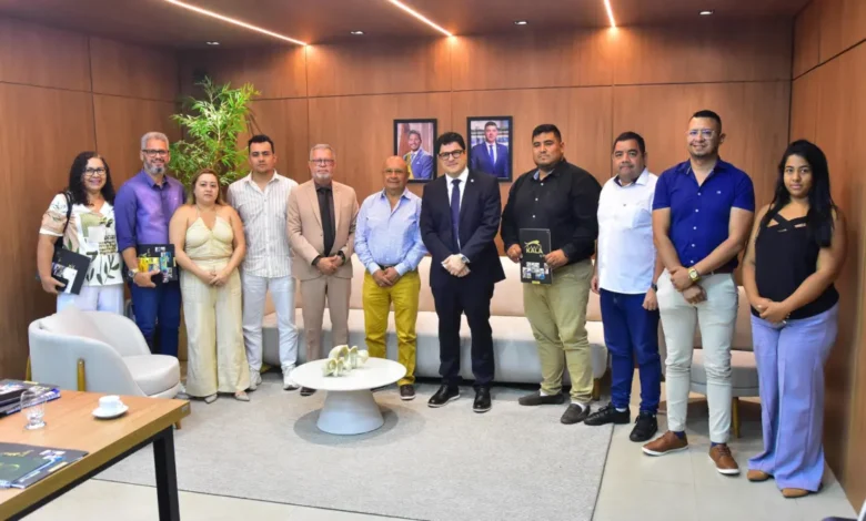 Deputados Afonso Fernandes e Eduardo Ribeiro recebem empresários peruanos interessados em investir no Acre | ac24horas Deputados Afonso Fernandes e Eduardo Ribeiro recebem empresários peruanos interessados em investir no Acre | ac24horas