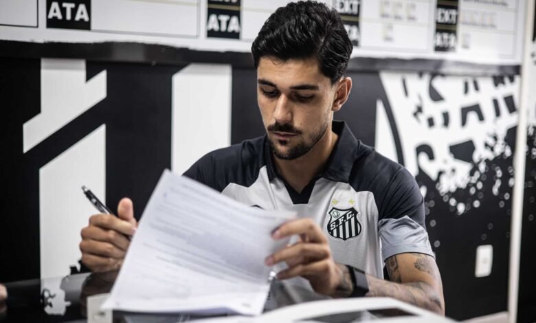 Santos é condenado pela Fifa e terá que pagar compra de João Basso à vista Santos é condenado pela Fifa e terá que pagar compra de João Basso à vista
