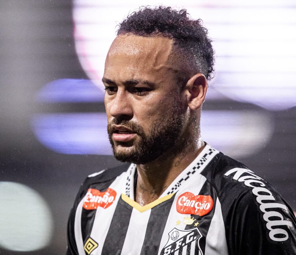O que o Santos precisa fazer para evitar efeito ioiô e saída de Neymar