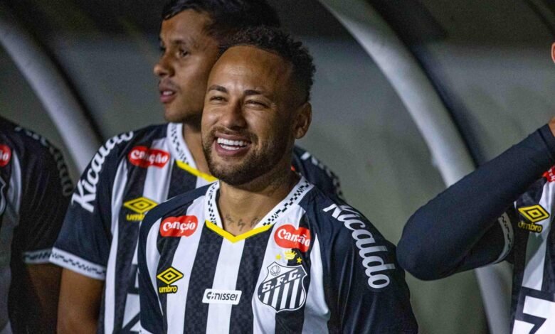 Nem o bom retorno de Neymar foi suficiente para evitar a eliminação do Santos Nem o bom retorno de Neymar foi suficiente para evitar a eliminação do Santos