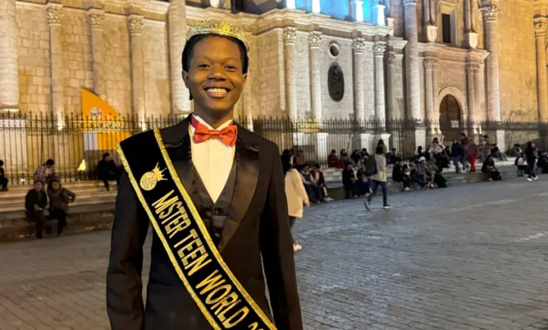 Acreano Lucas Grover conquista título de Mister Teen World 2025 no Peru | ac24horas Acreano Lucas Grover conquista título de Mister Teen World 2025 no Peru | ac24horas