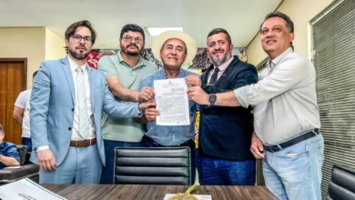 Bocalom sanciona R$ 67 milhões para renovar frota de ônibus e alfineta oposição: “estão indo contra o governo Federal” | ac24horas