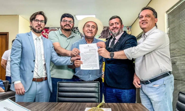Bocalom sanciona R$ 67 milhões para renovar frota de ônibus e alfineta oposição: “estão indo contra o governo Federal” | ac24horas Bocalom sanciona R$ 67 milhões para renovar frota de ônibus e alfineta oposição: “estão indo contra o governo Federal” | ac24horas