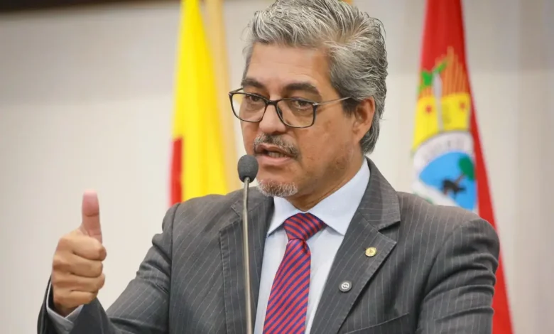 Indignado, Edvaldo cobra órgãos de controle: “vamos assistir mais óbitos?” | ac24horas Indignado, Edvaldo cobra órgãos de controle: “vamos assistir mais óbitos?” | ac24horas