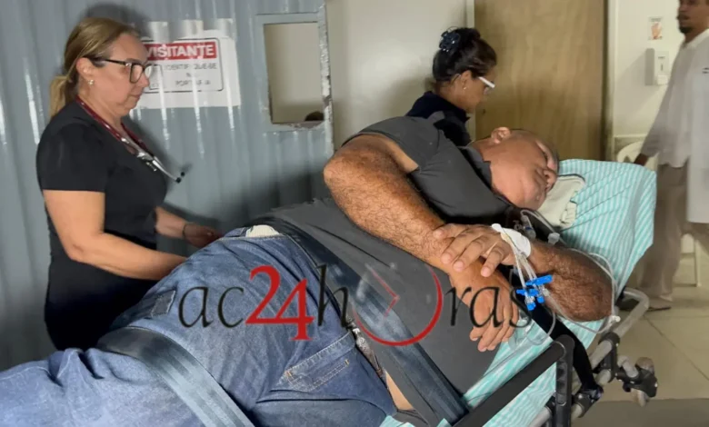 Em surto, mulher se irrita com obra e esfaqueia servidores da prefeitura no interior do Acre | ac24horas Em surto, mulher se irrita com obra e esfaqueia servidores da prefeitura no interior do Acre | ac24horas