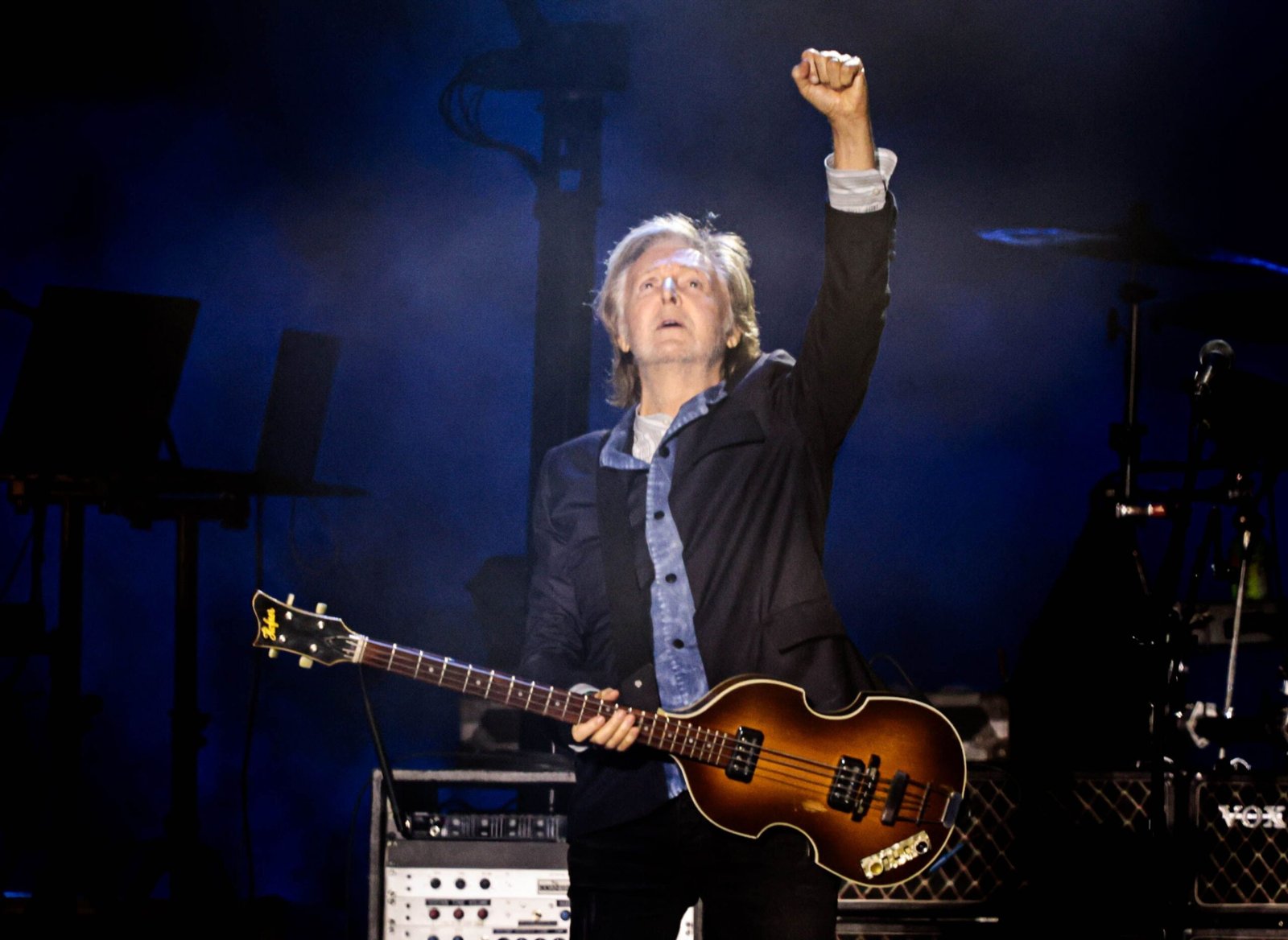 Paul McCartney faz show em Florianópolis neste sábado (19)