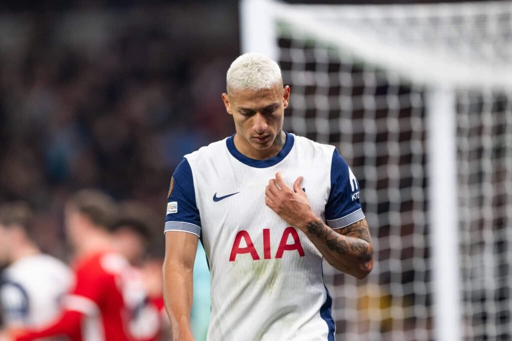 Richarlison não deve jogar mais em 2024