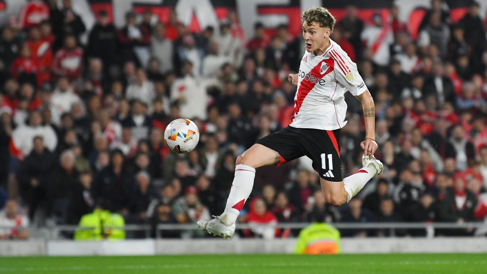 River Plate bate Colo-Colo e classifica para a semifinal da Libertadores