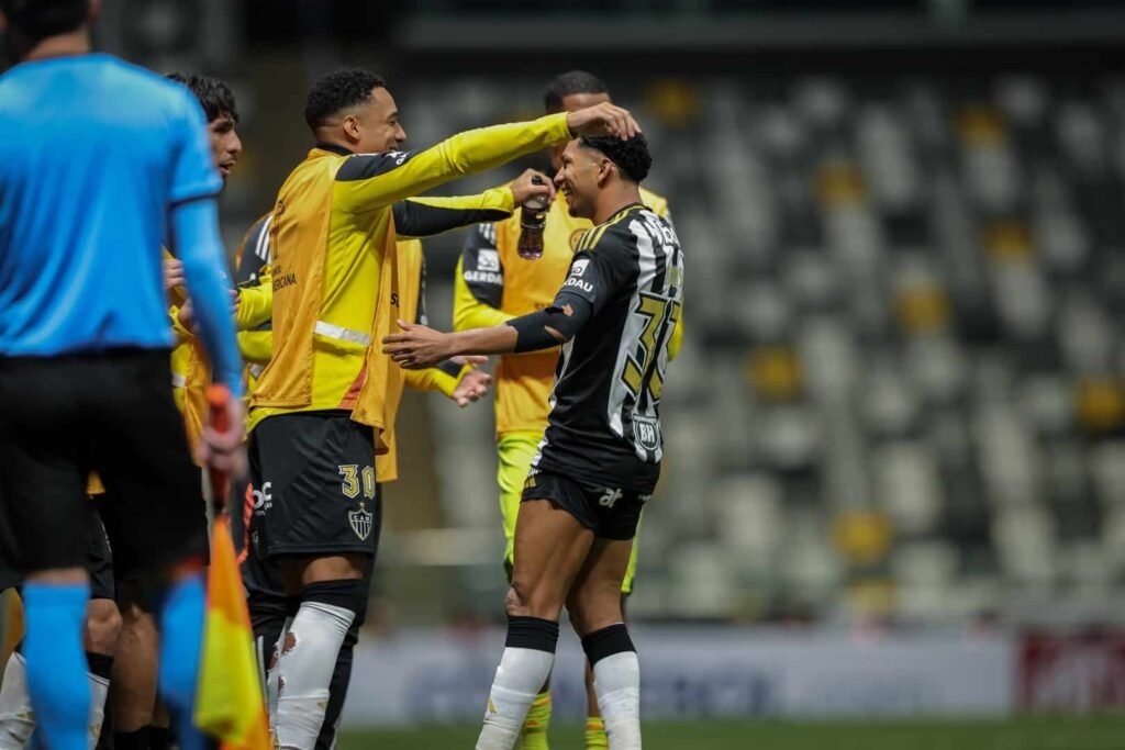 Rony e Scarpa mostram que Atlético-MG pode não depender tanto assim de Hulk