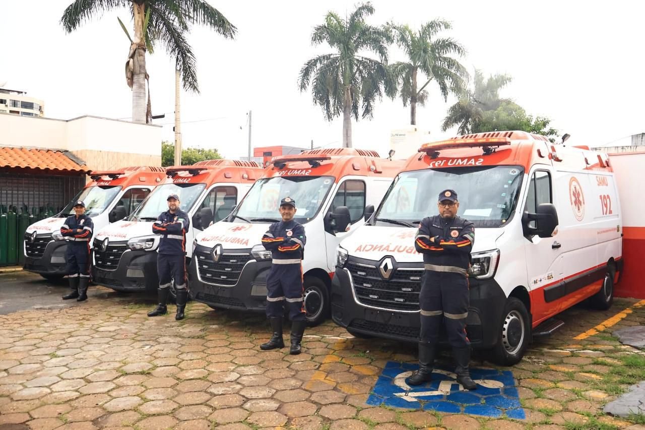 Caldas Novas reforça frota do Samu com 4 novas ambulâncias Caldas Novas reforça frota do Samu com 4 novas ambulâncias