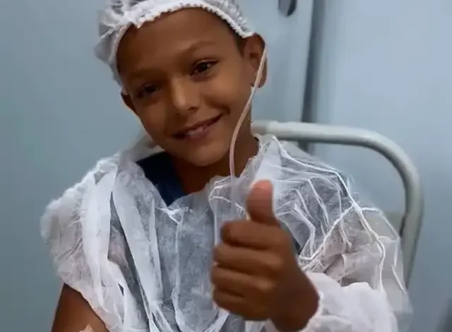 Eduardo Velloso realiza cirurgia em criança sem anestesia geral: “Paciente mais novo que operei” | ac24horas Eduardo Velloso realiza cirurgia em criança sem anestesia geral: “Paciente mais novo que operei” | ac24horas