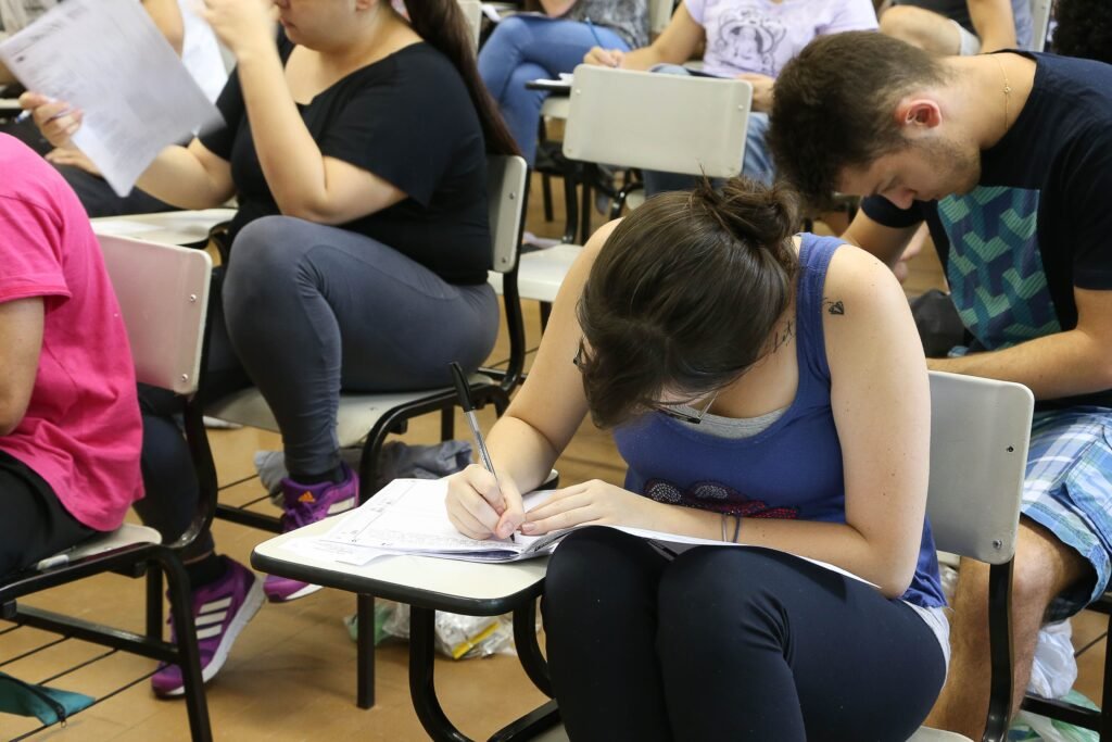 Fuvest divulga lista de aprovados para a 2ª fase nesta sexta