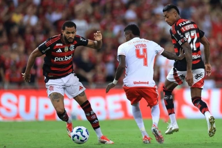Flamengo e Inter empatam em jogo movimentado na estreia do Brasileirão