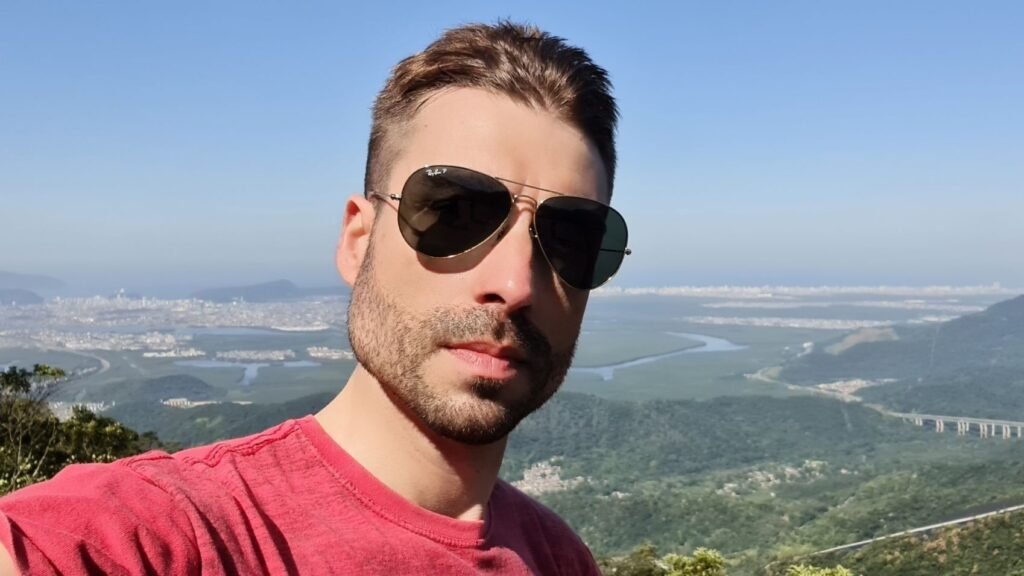Secretário municipal mata a mãe e o cachorro no litoral de SP