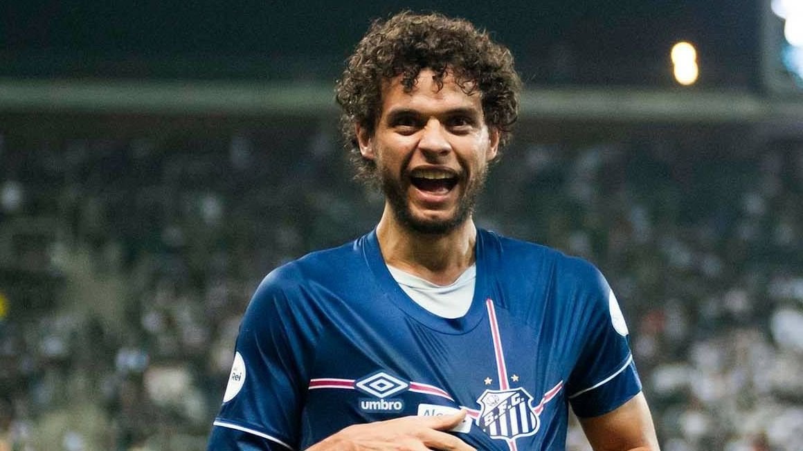 Bicampeão paulista com o Santos assina com time da Paraíba